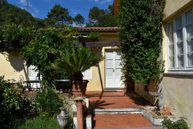 casa indipendente in vendita a Camaiore