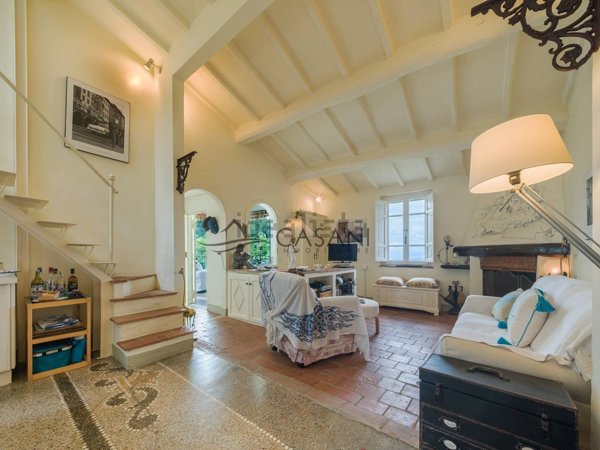 casa indipendente in vendita a Camaiore in zona Pedona