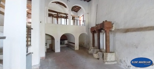 pentavano in vendita a Camaiore