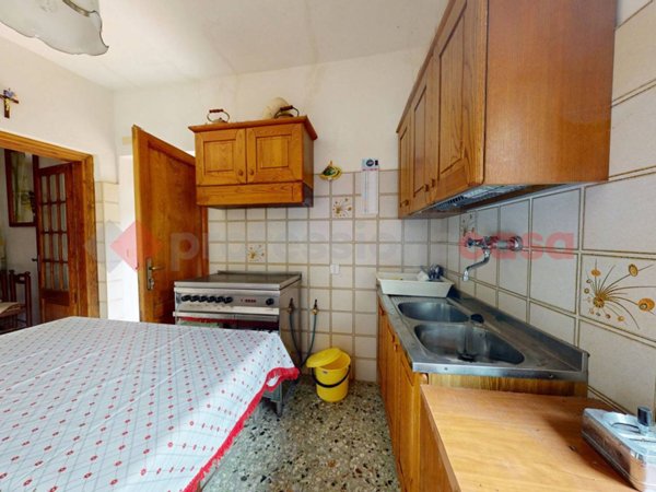 casa indipendente in vendita a Camaiore in zona Casoli