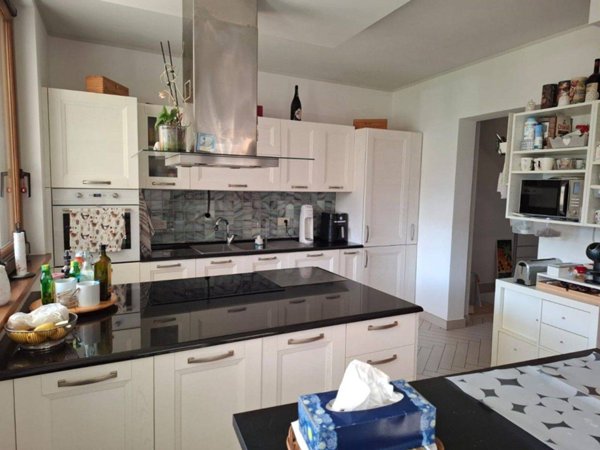 casa indipendente in vendita a Camaiore