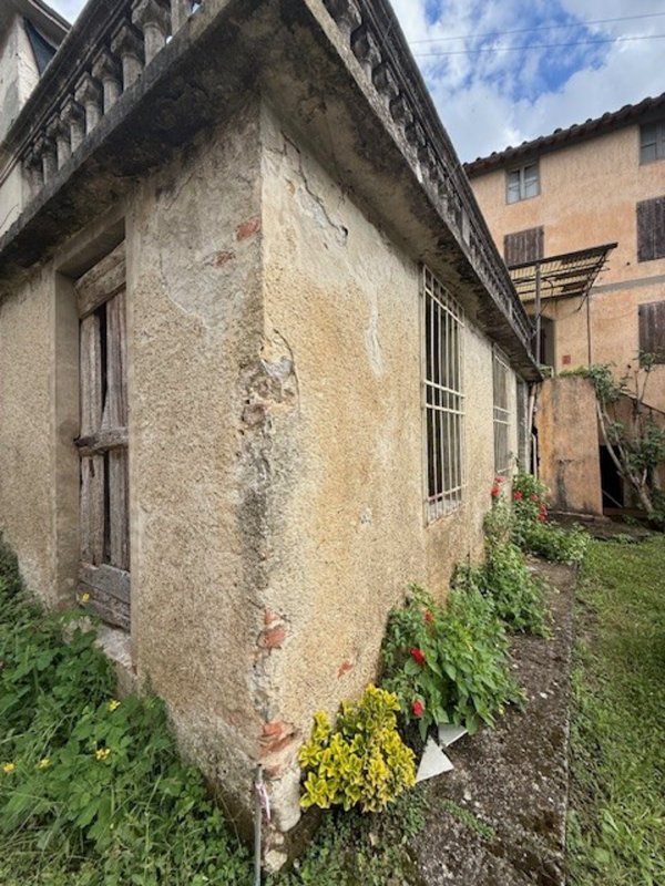 casa semindipendente in vendita a Camaiore