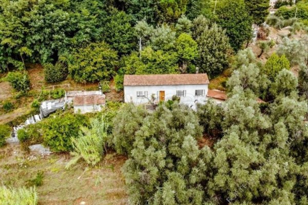 casa indipendente in vendita a Camaiore in zona Lido di Camaiore