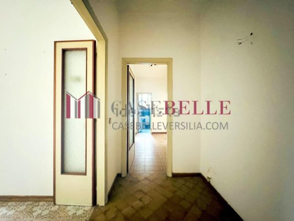 appartamento in vendita a Camaiore in zona Lido di Camaiore