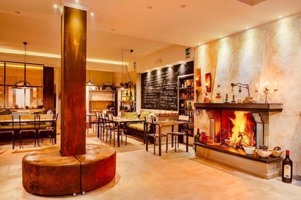 negozio in vendita a Camaiore