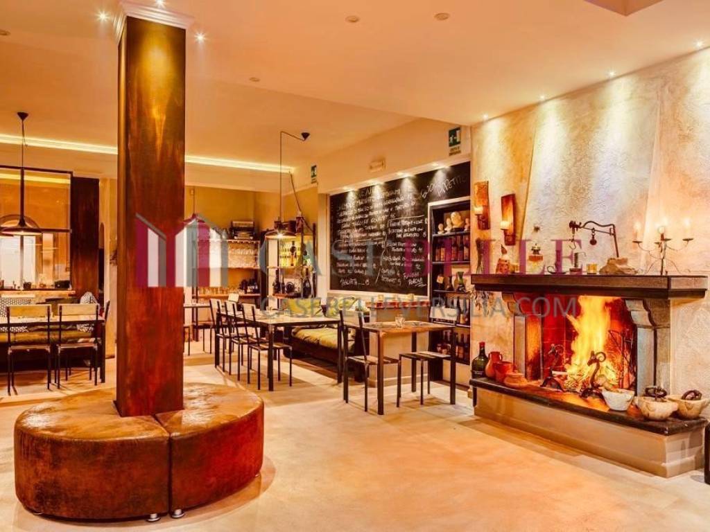 negozio in vendita a Camaiore