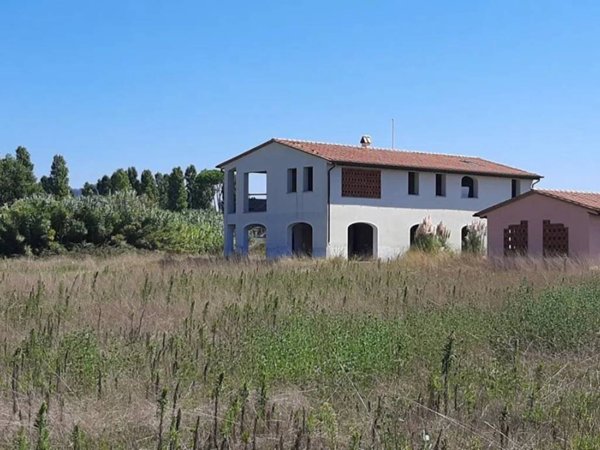 casa indipendente in vendita a Camaiore in zona Lido di Camaiore