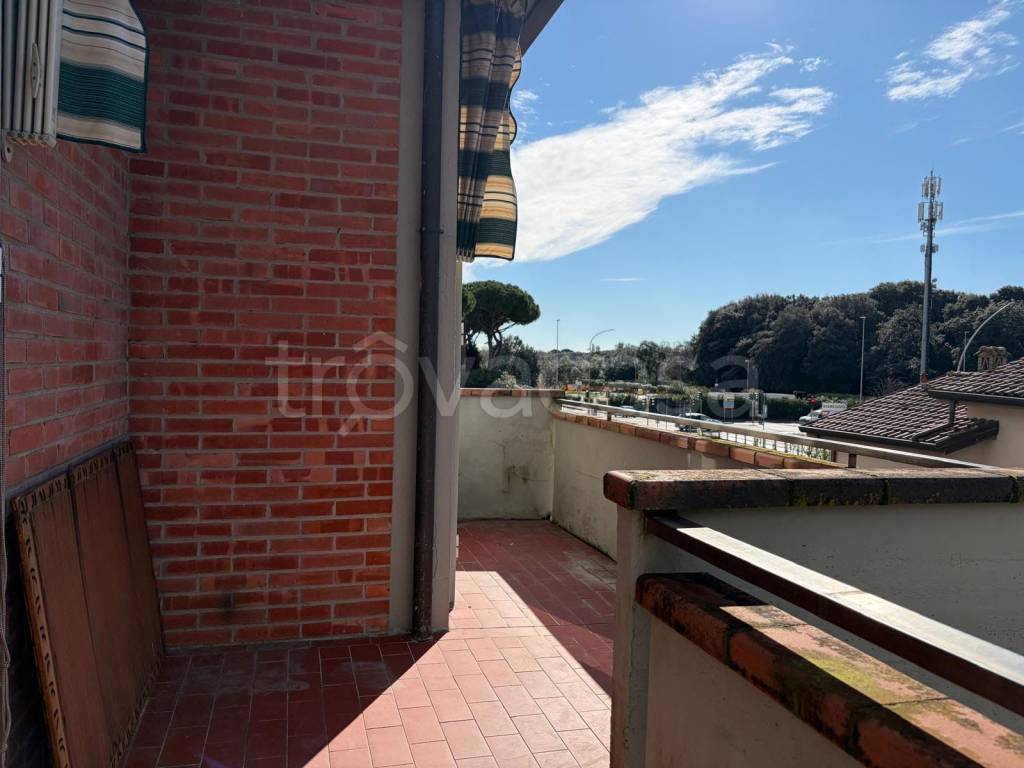 appartamento in vendita a Camaiore in zona Lido di Camaiore