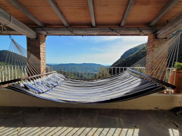 casa indipendente in vendita a Camaiore in zona Casoli