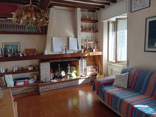 casa indipendente in vendita a Camaiore