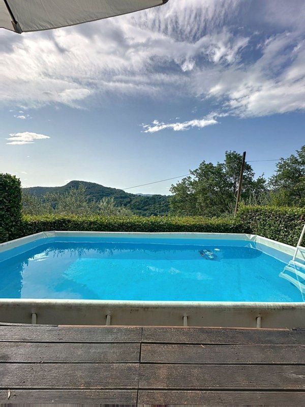 casa indipendente in vendita a Camaiore in zona Orbicciano