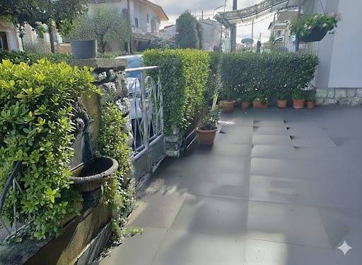 appartamento in vendita a Camaiore in zona Lido di Camaiore