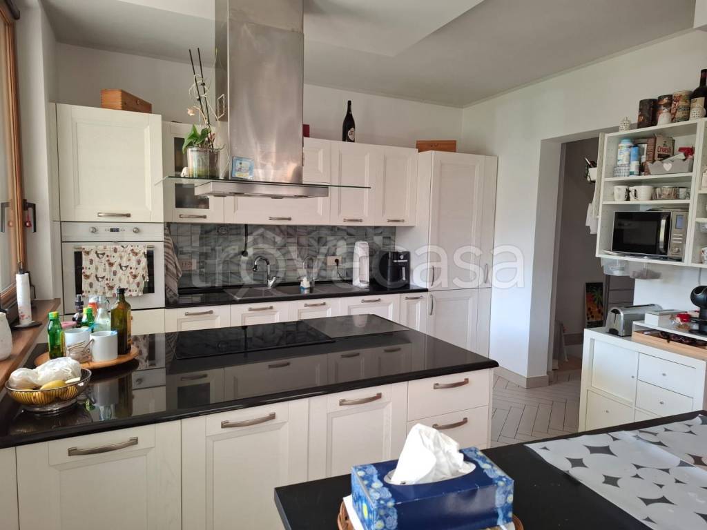 casa indipendente in vendita a Camaiore