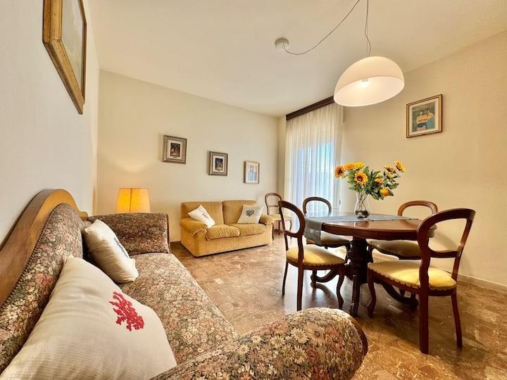 appartamento in vendita a Camaiore in zona Lido di Camaiore