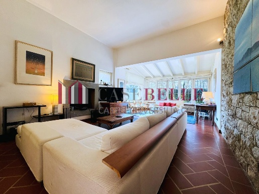 casa indipendente in vendita a Camaiore in zona Lido di Camaiore