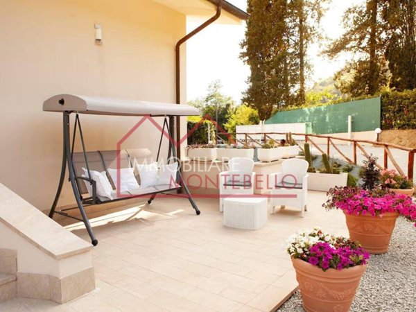 casa indipendente in vendita a Camaiore