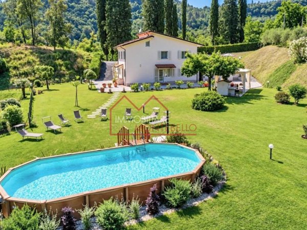 casa indipendente in vendita a Camaiore in zona Nocchi