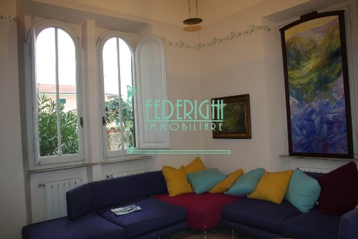 casa indipendente in vendita a Camaiore in zona Lido di Camaiore