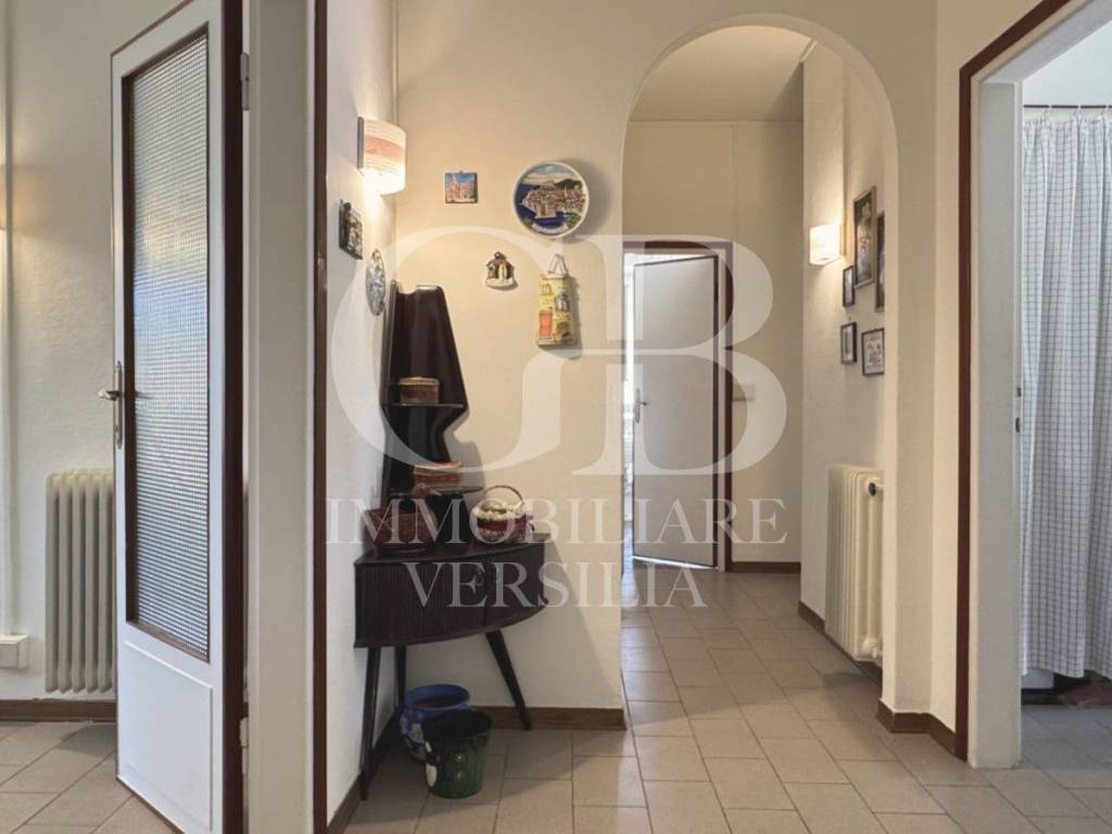 appartamento in vendita a Camaiore in zona Lido di Camaiore