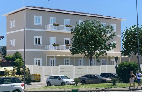 appartamento in vendita a Camaiore in zona Lido di Camaiore