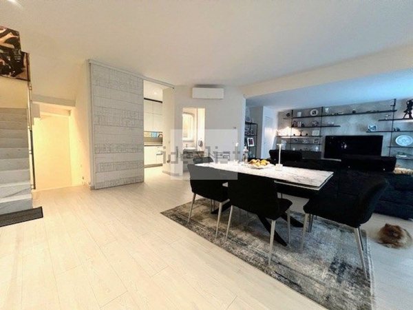 casa indipendente in vendita a Camaiore in zona Lido di Camaiore