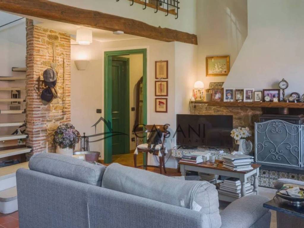 casa indipendente in vendita a Camaiore