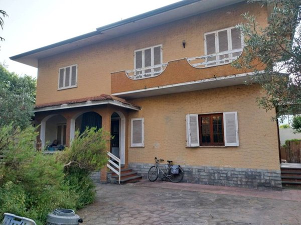 casa indipendente in vendita a Camaiore