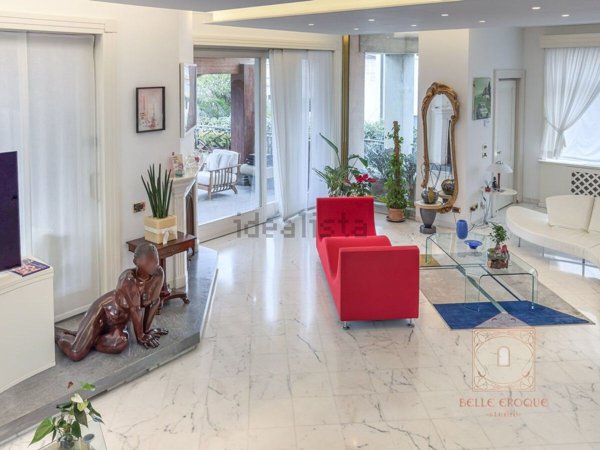 casa indipendente in vendita a Camaiore in zona Lido di Camaiore