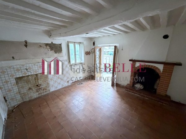 casa indipendente in vendita a Camaiore