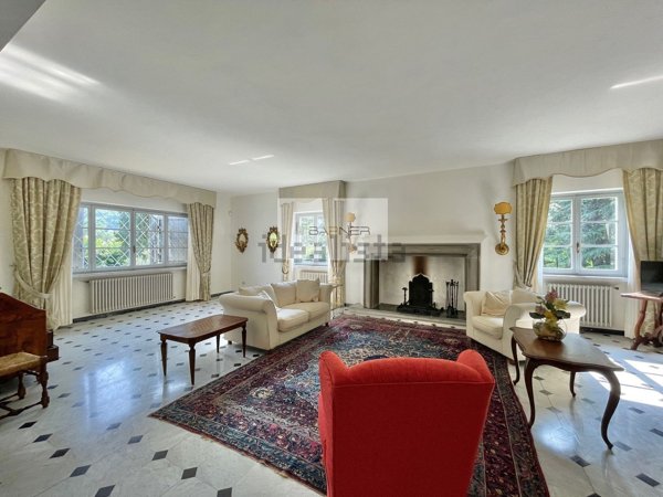 casa indipendente in vendita a Camaiore