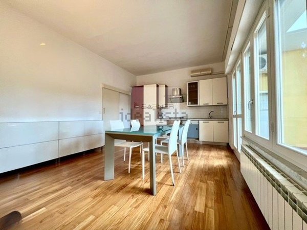 casa indipendente in vendita a Camaiore