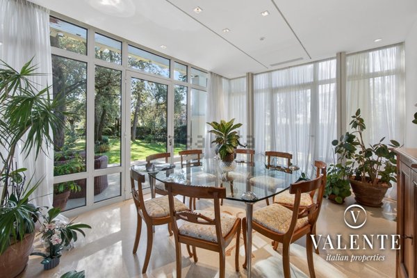 casa indipendente in vendita a Camaiore in zona Lido di Camaiore