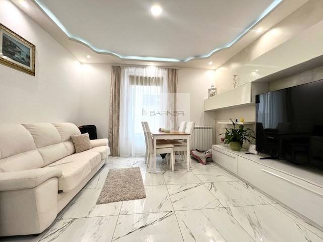 casa indipendente in vendita a Camaiore in zona Lido di Camaiore