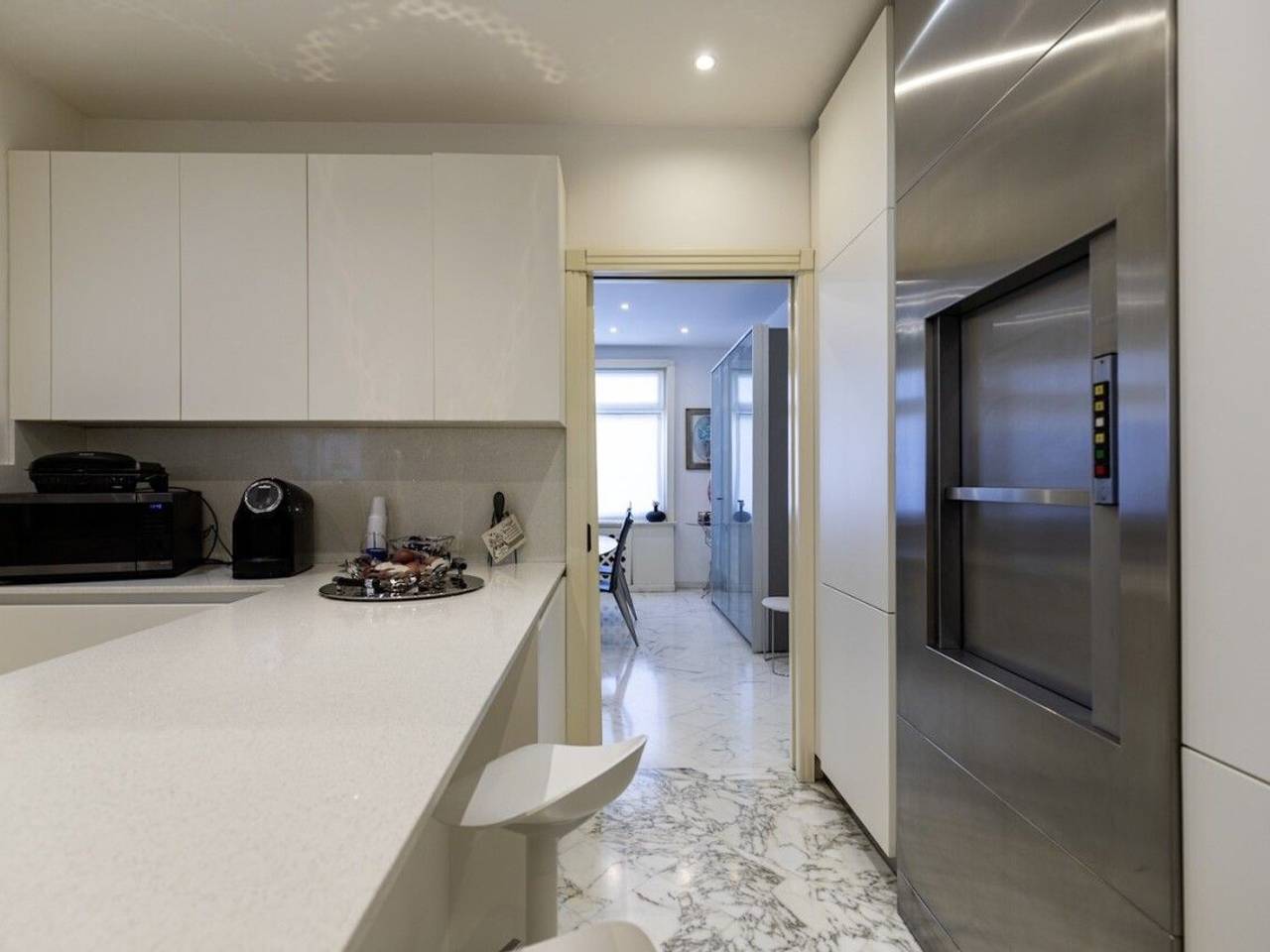 casa indipendente in vendita a Camaiore in zona Lido di Camaiore