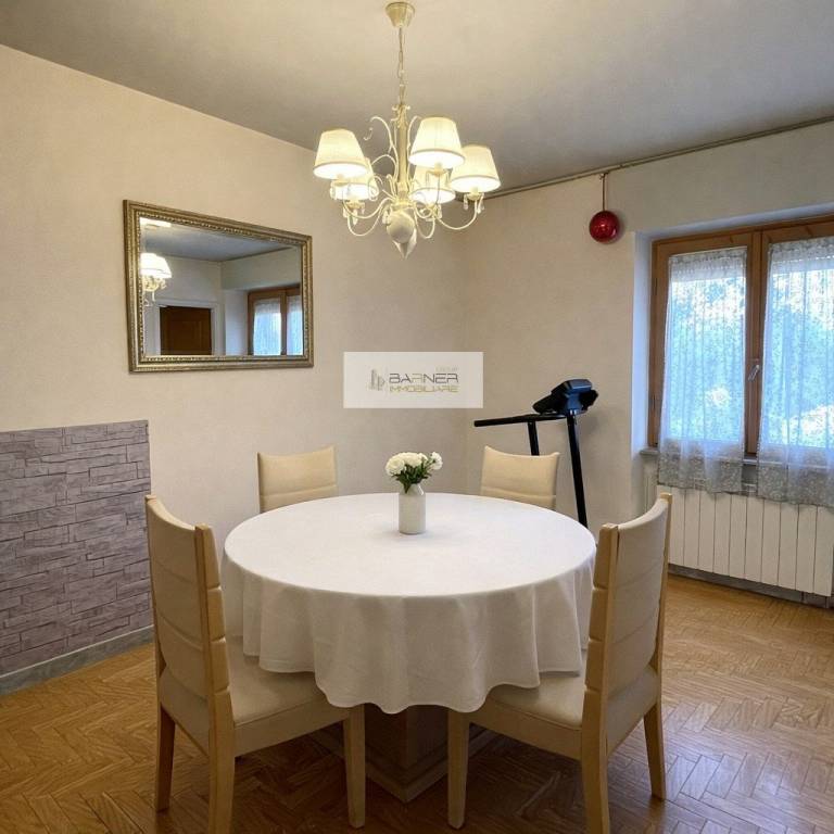 casa indipendente in vendita a Camaiore in zona Pontemazzori