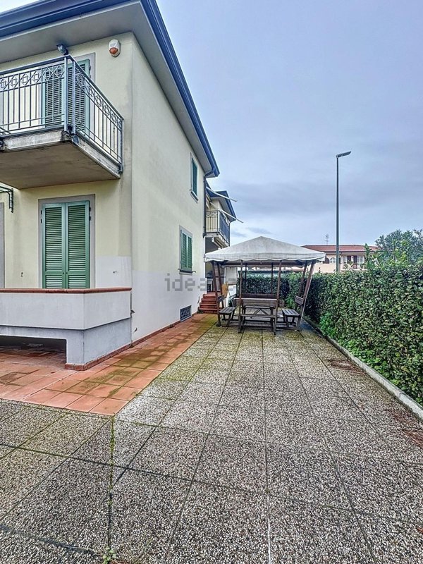 casa indipendente in vendita a Camaiore in zona Lido di Camaiore