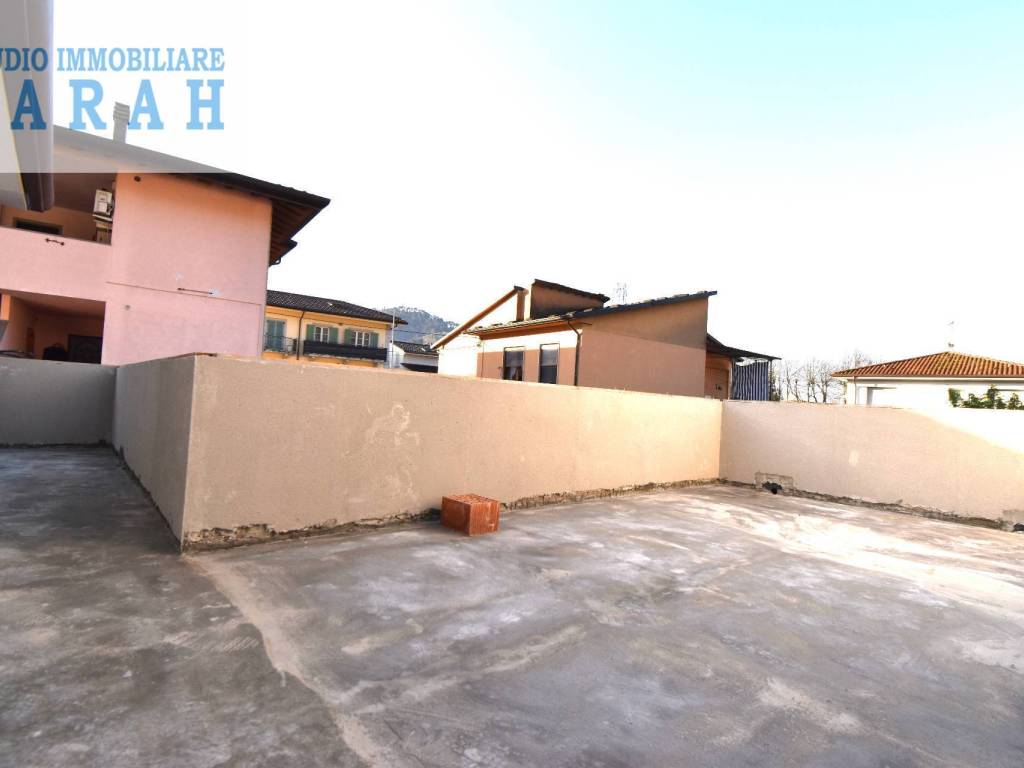 casa indipendente in vendita a Camaiore