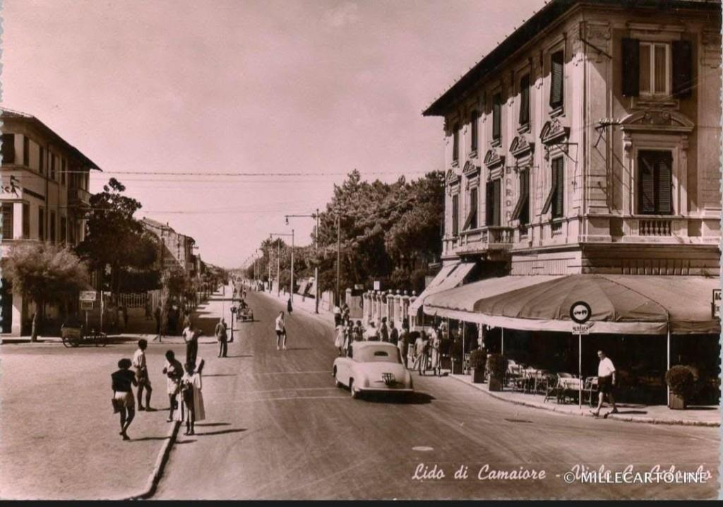 appartamento in vendita a Camaiore in zona Lido di Camaiore