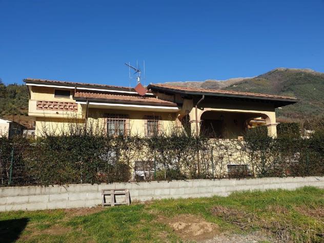 casa indipendente in vendita a Camaiore