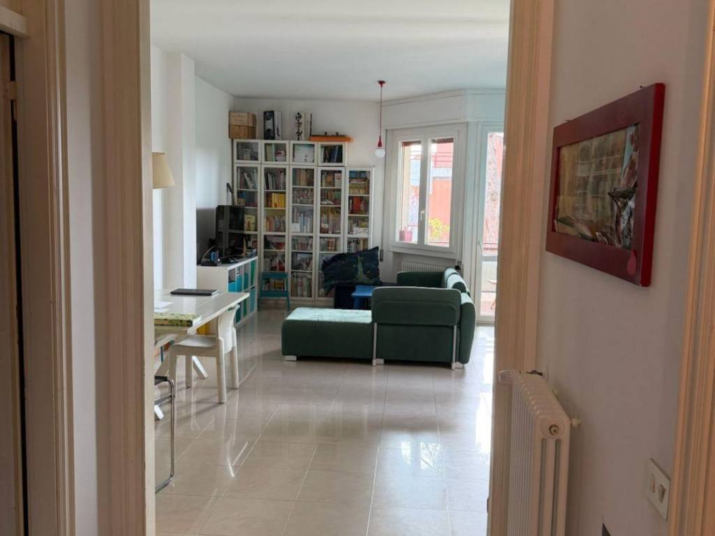 appartamento in vendita a Camaiore in zona Lido di Camaiore