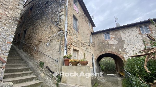 casa indipendente in vendita a Camaiore in zona Nocchi