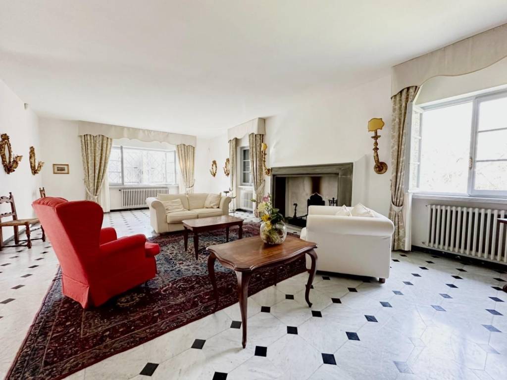 casa indipendente in vendita a Camaiore in zona Valpromaro