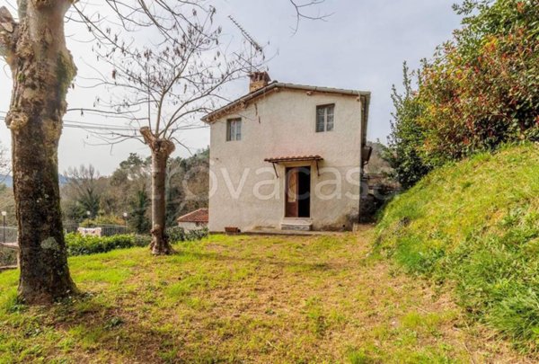 casa indipendente in vendita a Camaiore