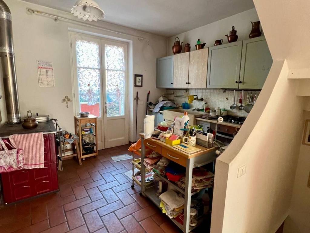 casa indipendente in vendita a Camaiore in zona Capezzano Pianore