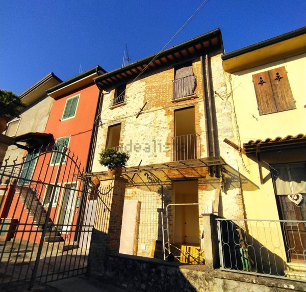 casa indipendente in vendita a Camaiore