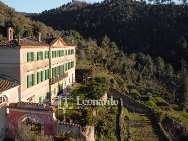 casa indipendente in vendita a Camaiore in zona Lido di Camaiore