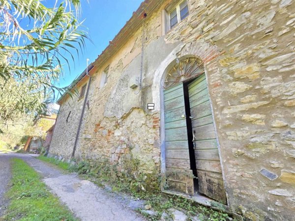casa indipendente in vendita a Camaiore