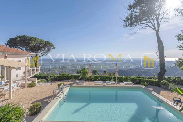 casa indipendente in vendita a Camaiore in zona Pieve di Camaiore