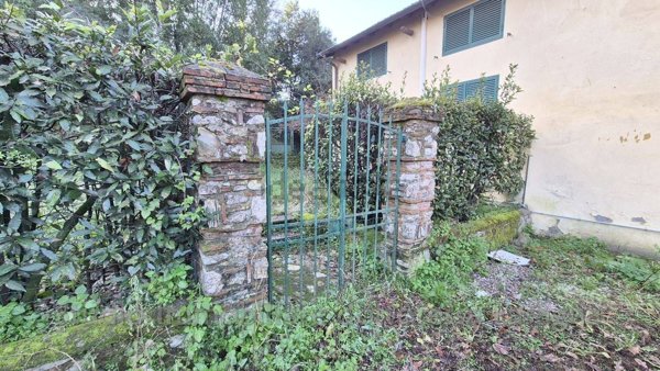 casale in vendita a Camaiore