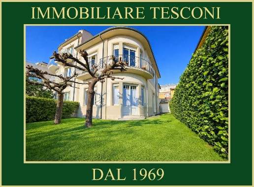 casa indipendente in vendita a Camaiore in zona Lido di Camaiore